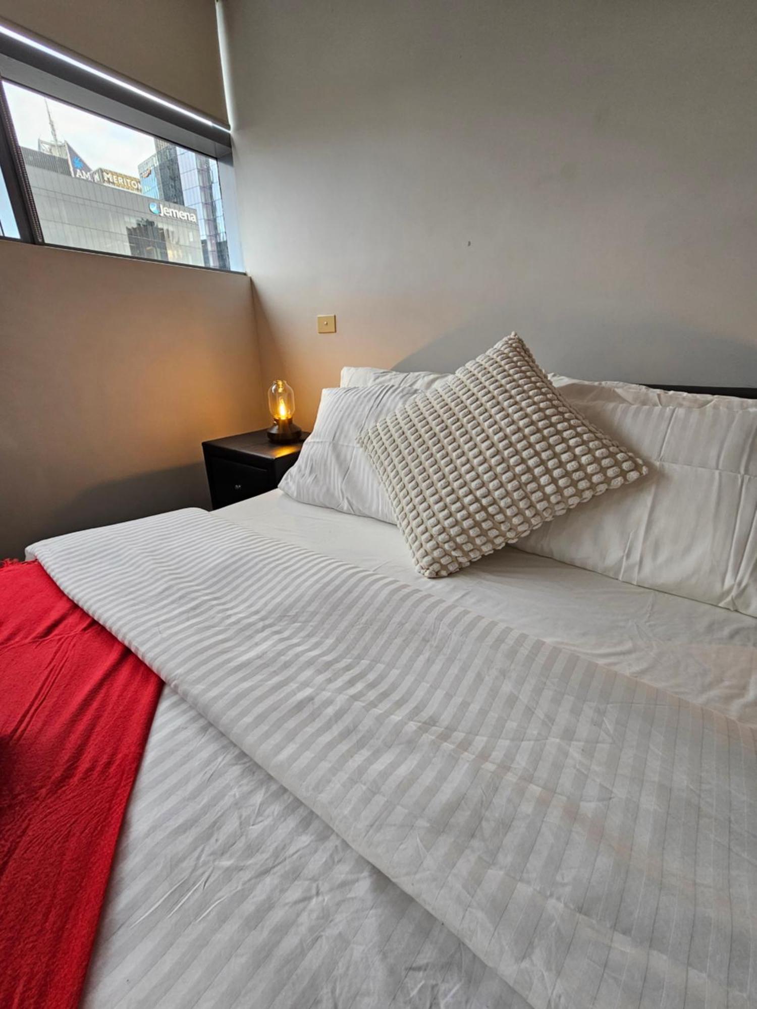 Chic Town House — Photos 1